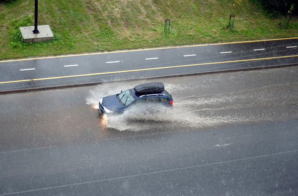 How Does Speed Affect the Likelihood of Hydroplaning?